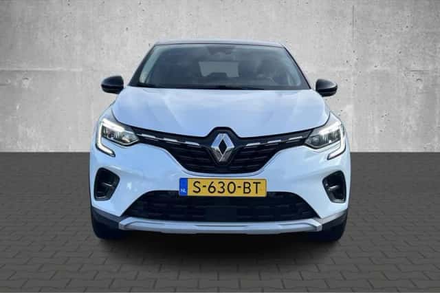 Renault Captur (2023) thumbnail 4