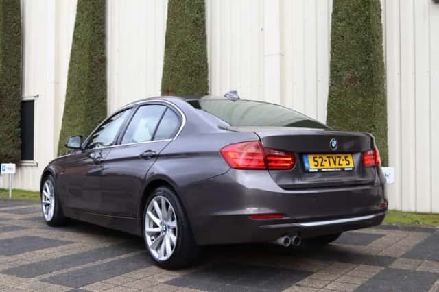 BMW 3-Serie (2012) thumbnail 3