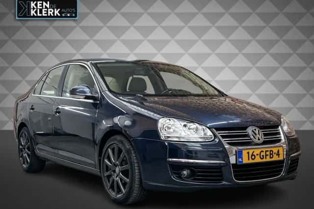 Volkswagen Jetta (2008) thumbnail 5