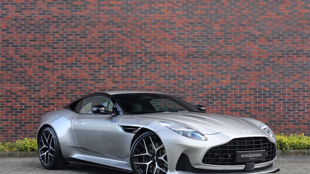 Aston Martin DB12 (2023) — foto 1