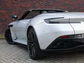Aston Martin DB12 (2024) thumbnail 30