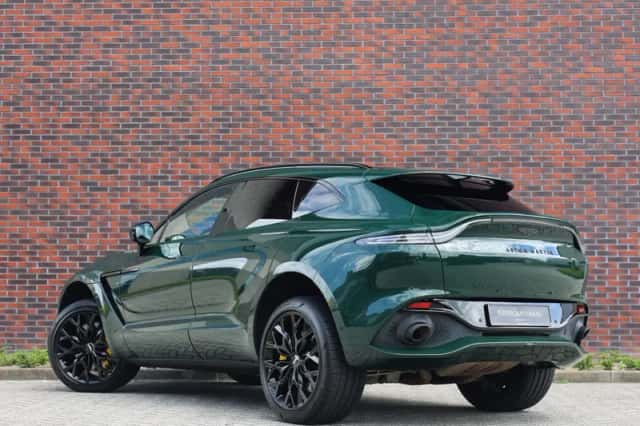 Aston Martin DBX (2021) thumbnail 3
