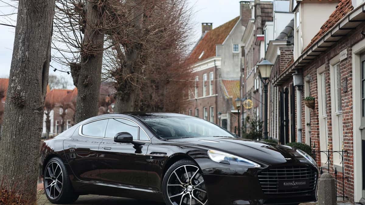 Aston Martin Rapide (2015) — foto 1