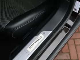 Aston Martin Rapide (2015) thumbnail 43