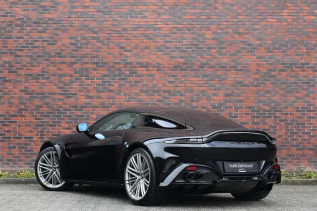 Aston Martin Vantage (2025) thumbnail 3