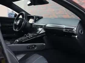 Aston Martin Vantage (2025) thumbnail 24
