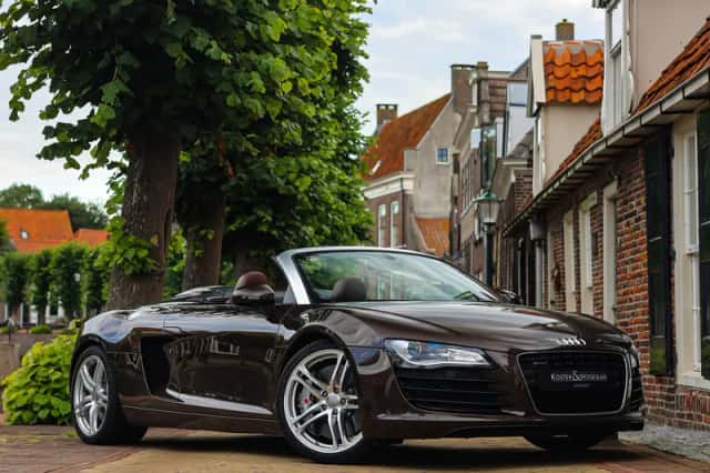 Audi R8 (2011) thumbnail 1