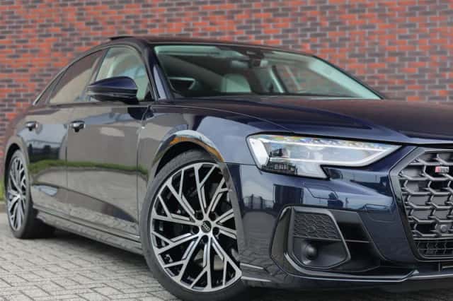 Audi S8 (2022) thumbnail 6