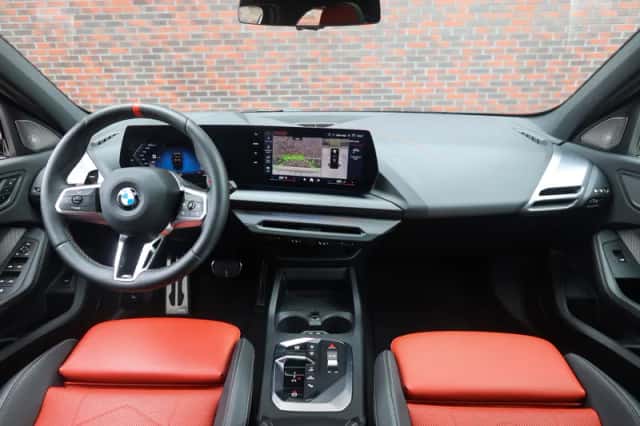 BMW M135i (2024) thumbnail 4