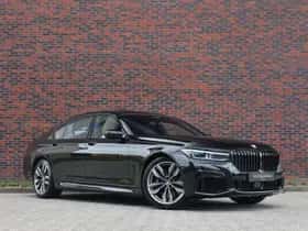 BMW M760Li (2019) thumbnail 2