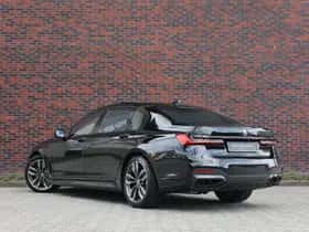 BMW M760Li (2019) thumbnail 3