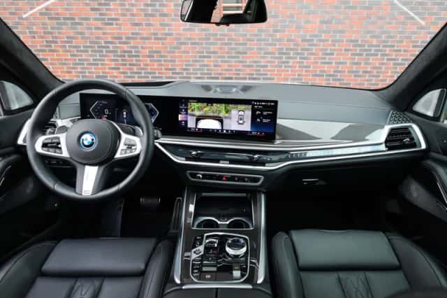 BMW X5 (2025) thumbnail 4