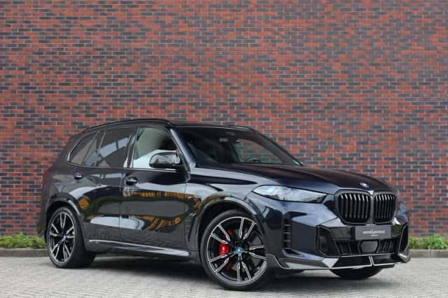 BMW X5 (2024) thumbnail 1
