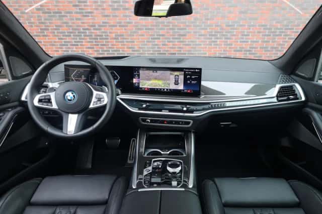 BMW X5 (2025) thumbnail 4