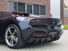 Ferrari 296 GTB (2024) thumbnail 11