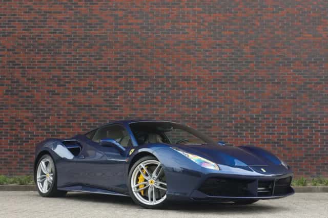 Ferrari 488 (2018) thumbnail 1