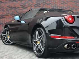 Ferrari California (2016) thumbnail 8