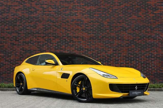 Ferrari GTC4Lusso (2018) thumbnail 1