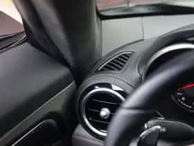 Mercedes-Benz AMG GT (2016) thumbnail 32
