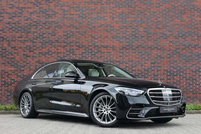 Mercedes-Benz S-Klasse (2023) thumbnail 1