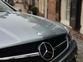 Mercedes-Benz SL63 (2008) thumbnail 11