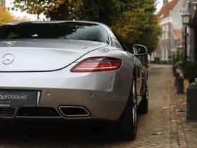 Mercedes-Benz SLS (2010) thumbnail 13