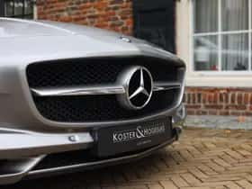Mercedes-Benz SLS (2010) thumbnail 29