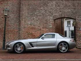 Mercedes-Benz SLS (2010) thumbnail 35