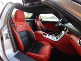 Mercedes-Benz SLS (2010) thumbnail 48