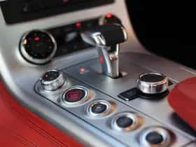 Mercedes-Benz SLS (2010) thumbnail 58