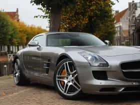 Mercedes-Benz SLS (2010) thumbnail 7