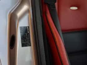 Mercedes-Benz SLS (2010) thumbnail 68