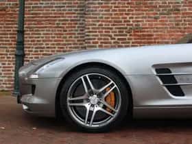 Mercedes-Benz SLS (2010) thumbnail 75