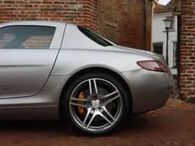 Mercedes-Benz SLS (2010) thumbnail 76