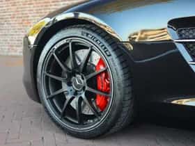 Mercedes-Benz SLS (2012) thumbnail 17