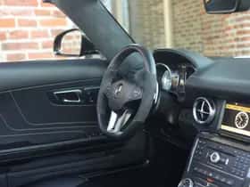 Mercedes-Benz SLS (2012) thumbnail 44