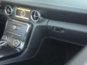Mercedes-Benz SLS (2012) thumbnail 45
