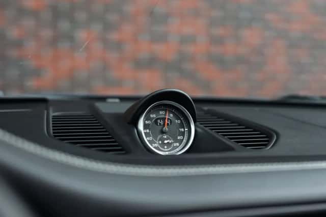 Porsche 911 (2018) thumbnail 6
