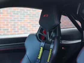 Porsche 992 (2023) thumbnail 5