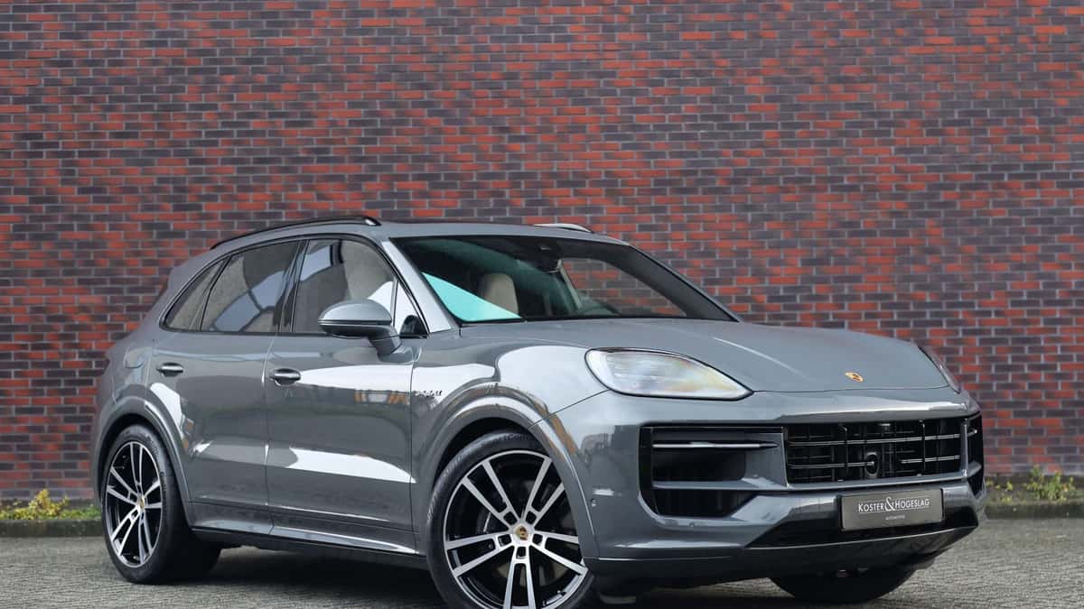 Porsche Cayenne (2025) — foto 1