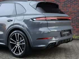 Porsche Cayenne (2025) thumbnail 21