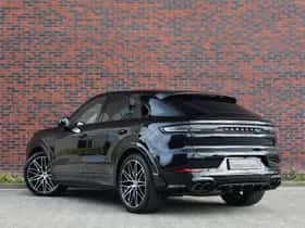 Porsche Cayenne (2025) thumbnail 3
