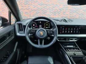 Porsche Cayenne (2025) thumbnail 36