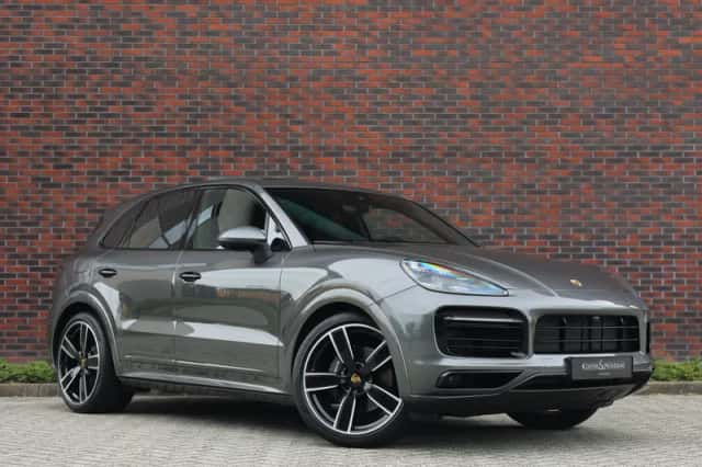 Porsche Cayenne (2021) thumbnail 2