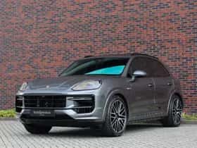 Porsche Cayenne (2024) thumbnail 17