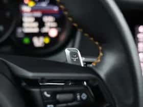 Porsche Macan (2022) thumbnail 39