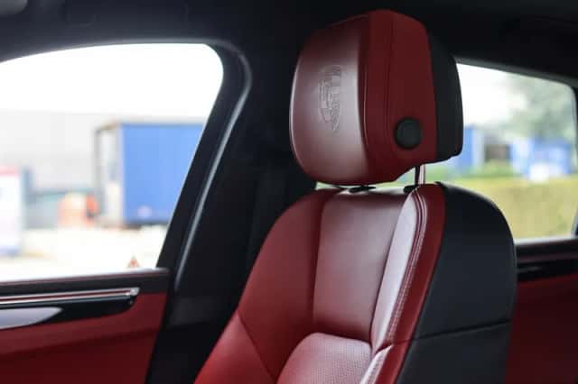 Porsche Macan (2020) thumbnail 5