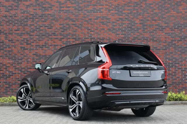 Volvo XC90 (2024) thumbnail 3