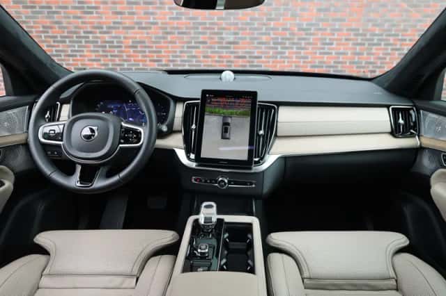Volvo XC90 (2026) thumbnail 4