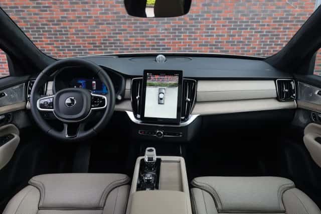 Volvo XC90 (2026) thumbnail 4